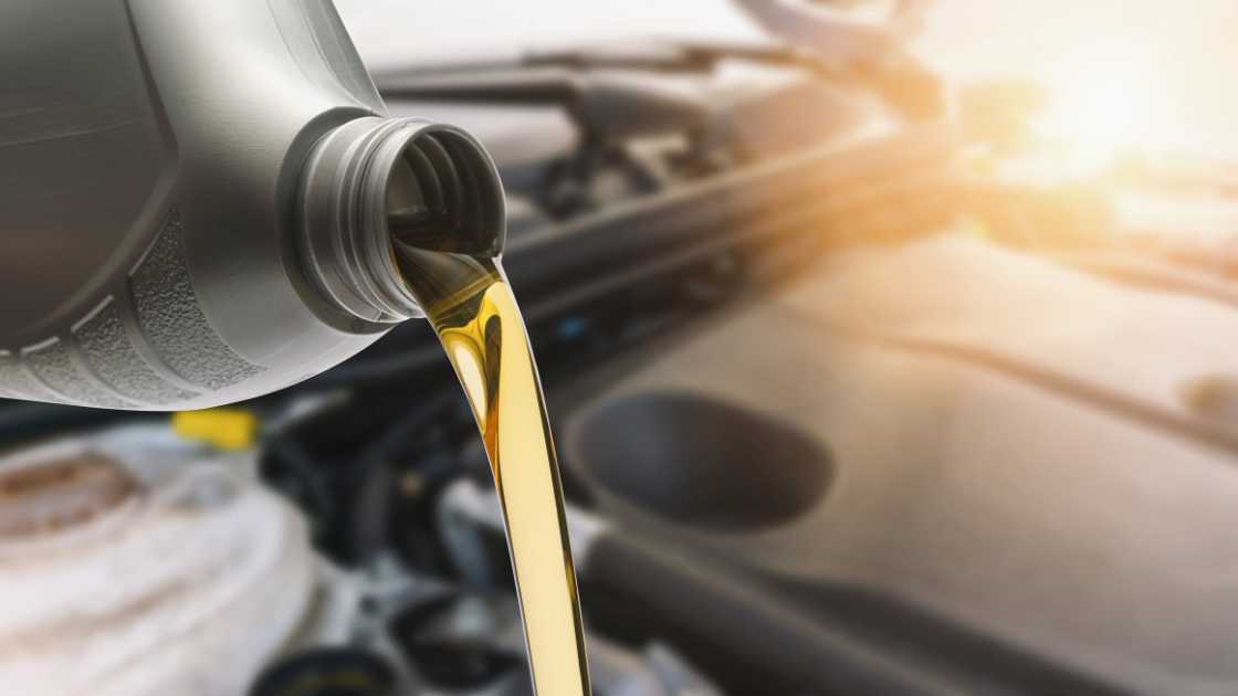How Long Does 0W-20 Synthetic Oil Last? Unraveling the Mysteries of Engine Lubrication